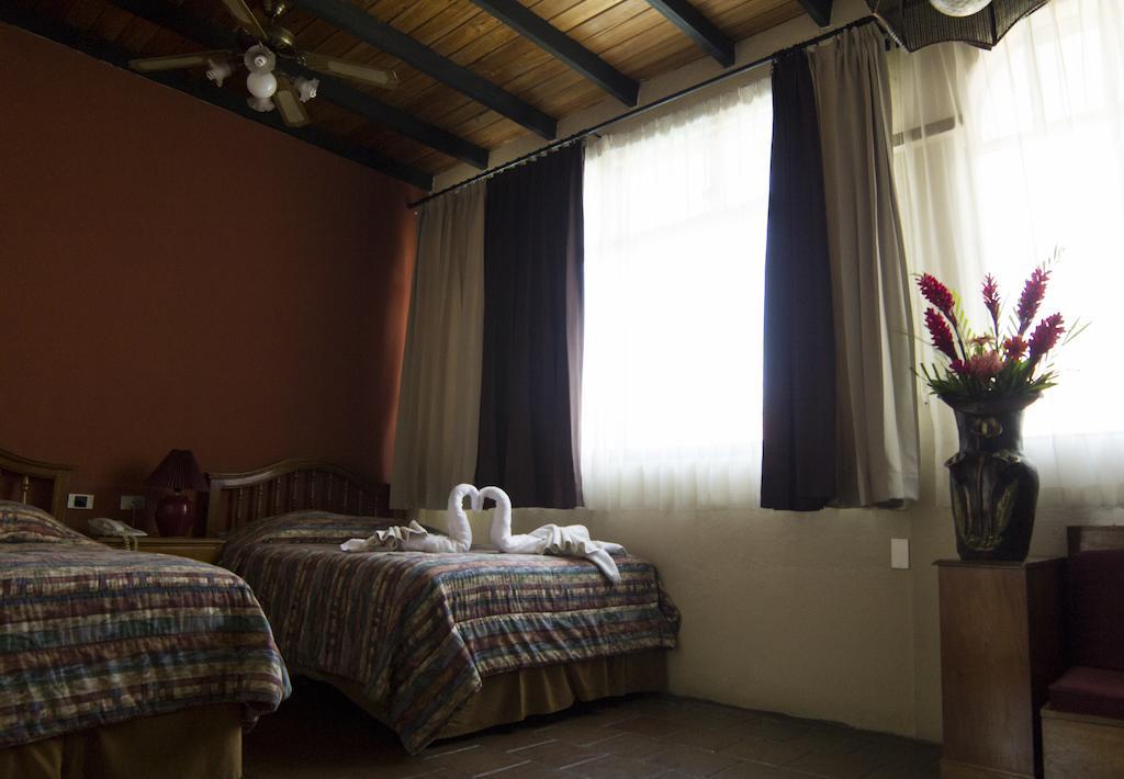 Hotel Posada De Don Jose Retalhuleu Room photo