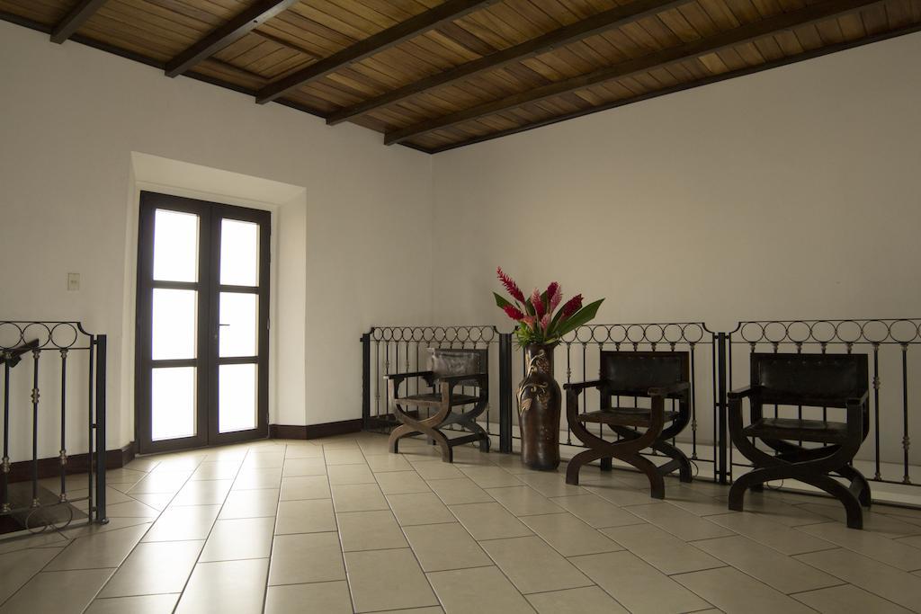 Hotel Posada De Don Jose Retalhuleu Exterior photo
