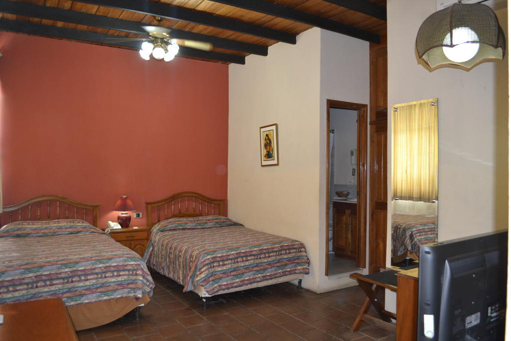 Hotel Posada De Don Jose Retalhuleu Room photo